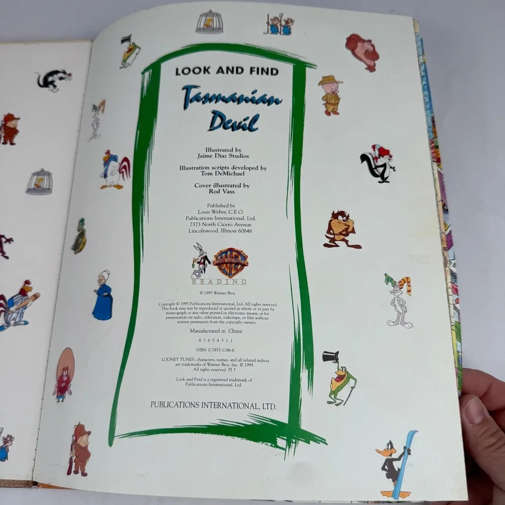 Vintage Look and Find Tasmanian Devil Hardback Book 1995 Warner Bros Children